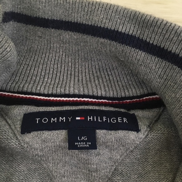 🍁SOLD🍁Tommy Hilfiger 1/2 Zip Pullover Sweater - Picture 3 of 5